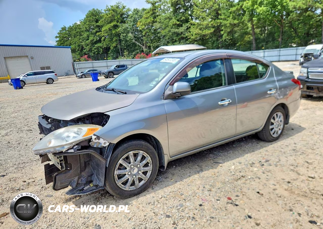 2013 Nissan Versa S-S Plus-Sv-Sl