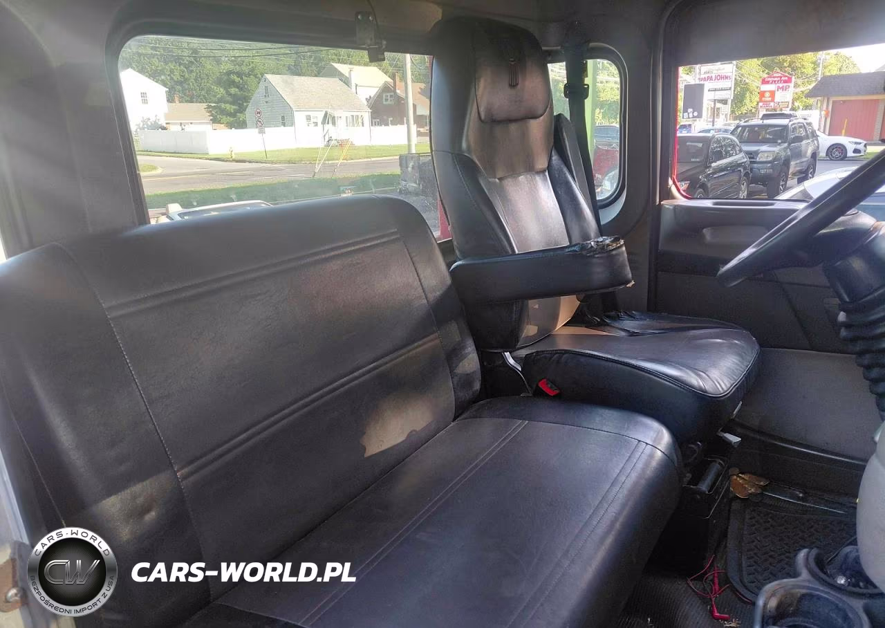 2017 Kenworth T300Series Rollback Tow Truck VIN:2NKHHM6X7JM183049 - 6