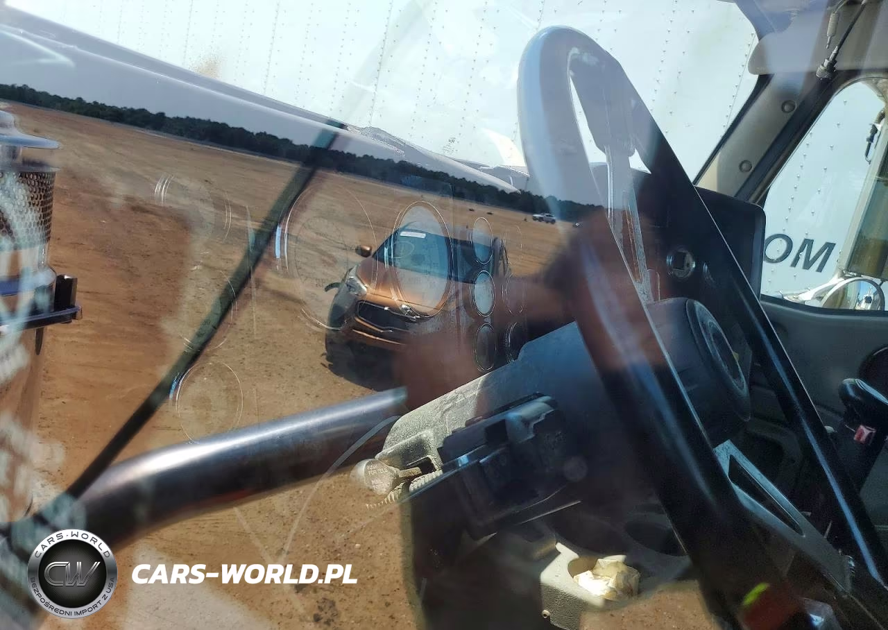 2007 International 9900 9900I VIN:2HSCHSCR57C409472 - 9
