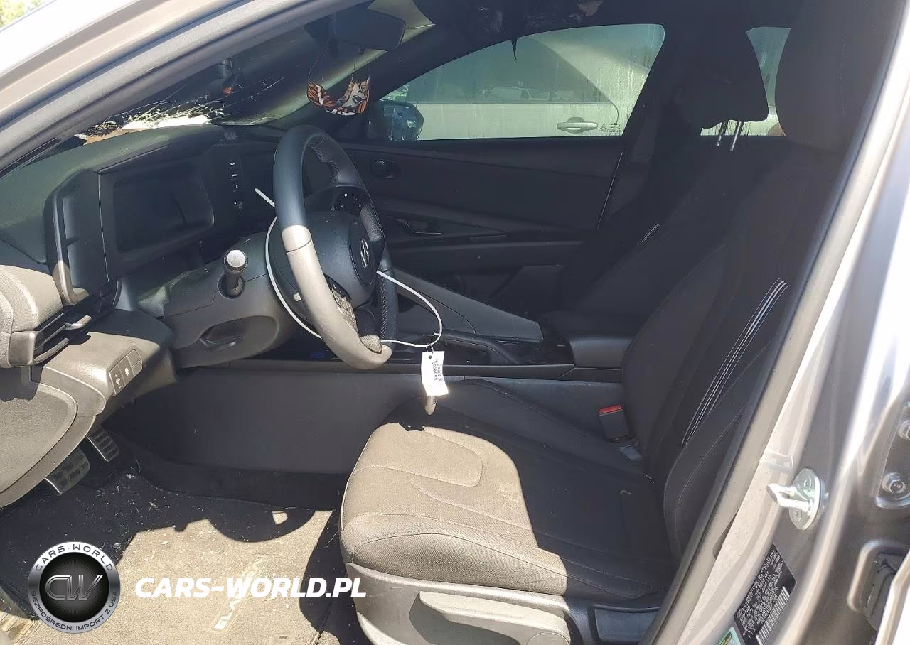 2025 Hyundai Elantra Sel Sport VIN:KMHLM4DG6SU983578 - 7