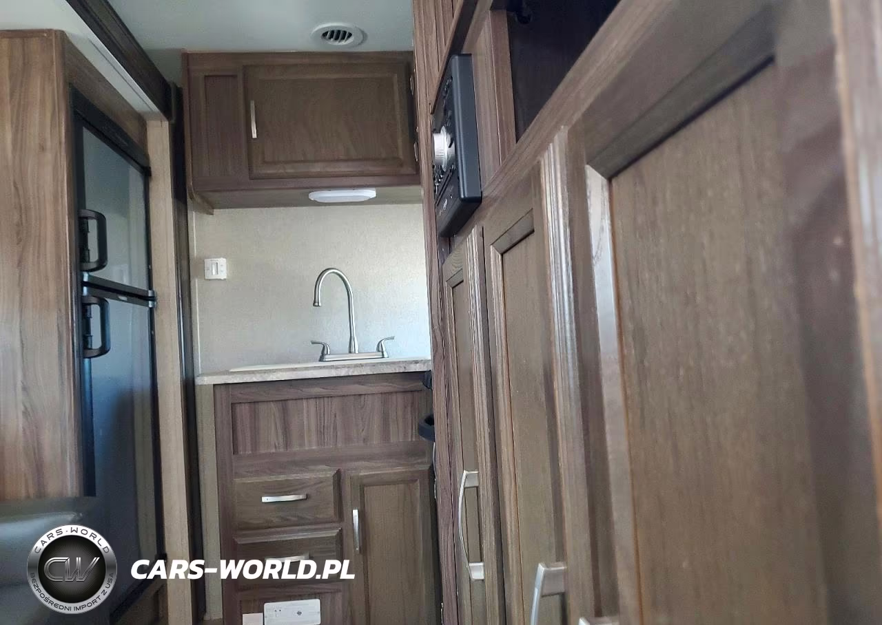 2017 Apex By Coachmen Recreational Vehicle (Rv) VIN:5ZT2CXMBXHF012216 - 9