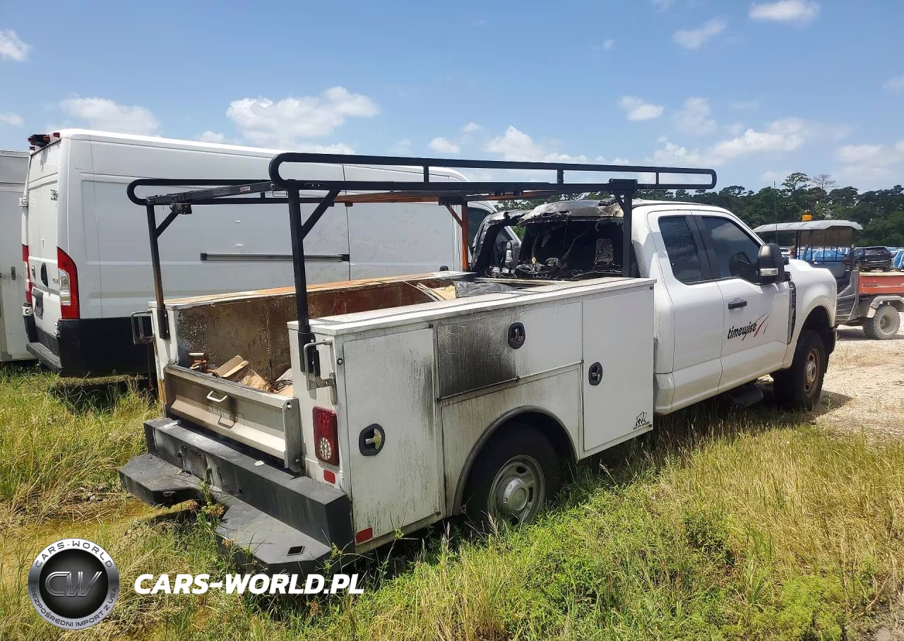 2023 Ford F250 Super Duty VIN:1FT7X2BA1PEE01906 - 3