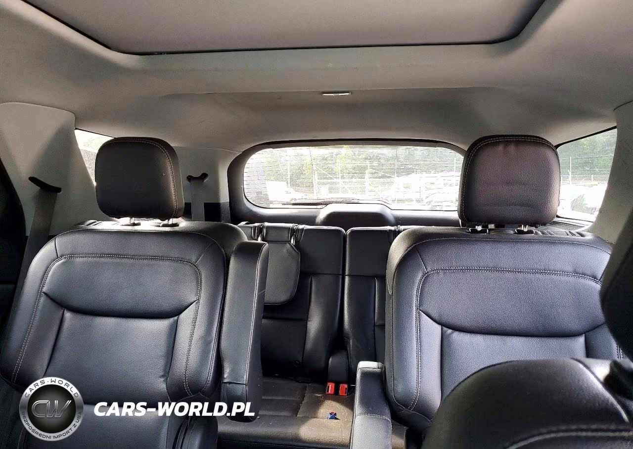2020 Ford Explorer Xlt VIN:1FMSK8DH9LGC76055 - 10