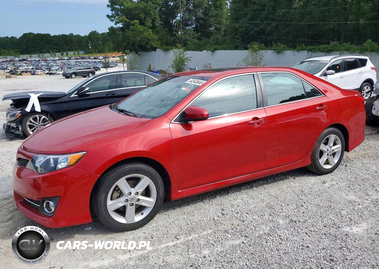 2014 Toyota Camry Se – zdjęcie 1 z 12