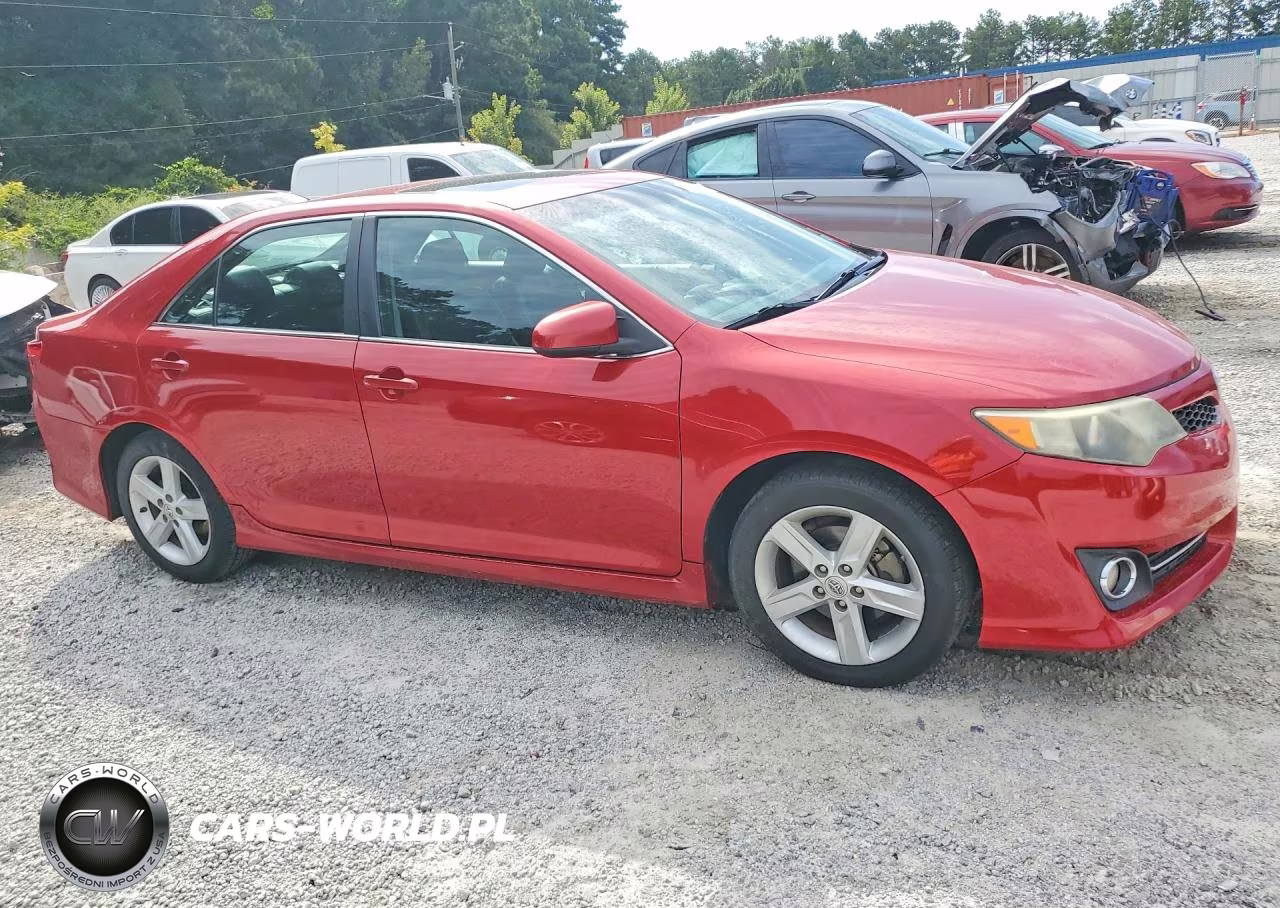2014 Toyota Camry Se VIN:4T1BF1FK5EU751533 - 4