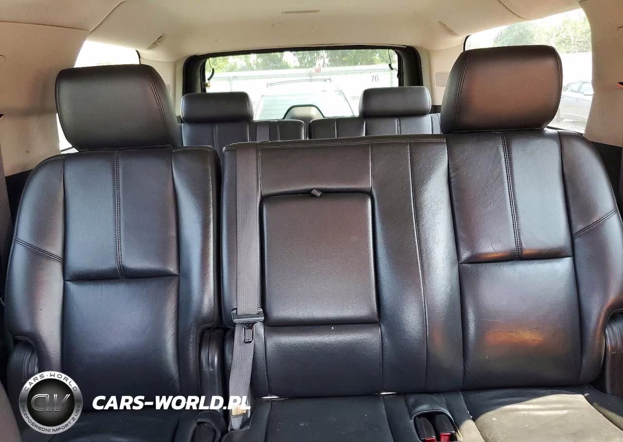 2011 Chevrolet Suburban K1500 Lt VIN:1GNSKJE3XBR191346 - 10