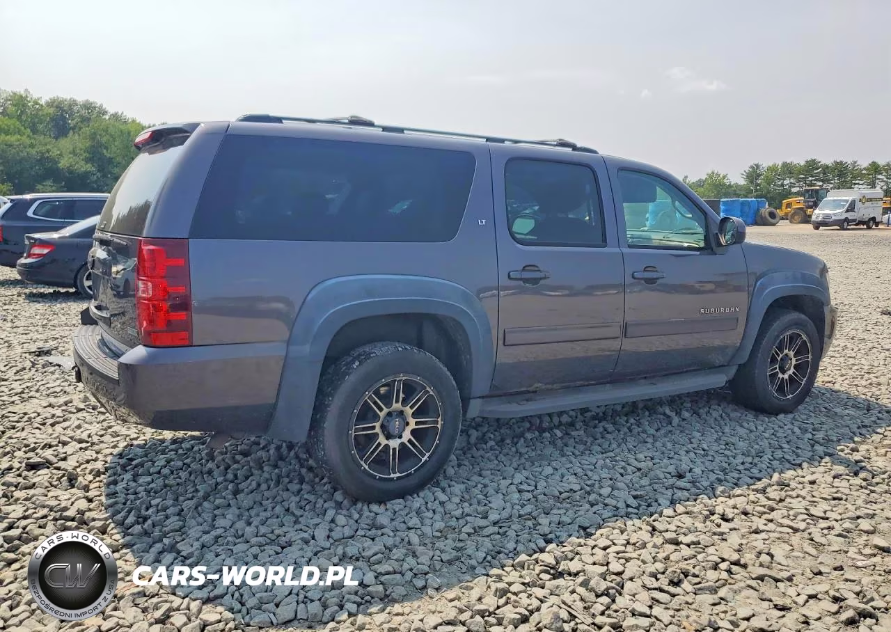 2011 Chevrolet Suburban K1500 Lt VIN:1GNSKJE3XBR191346 - 3