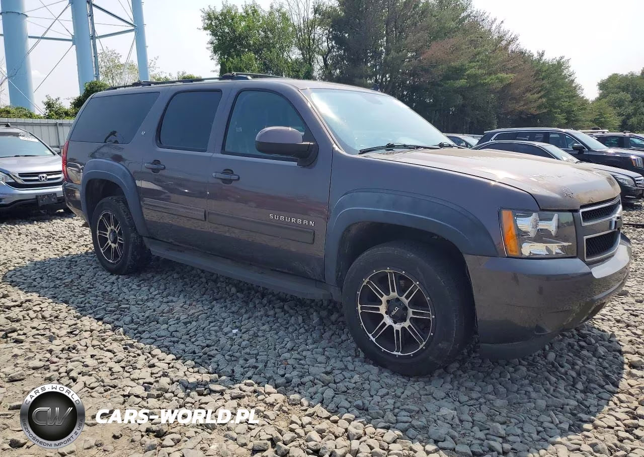 2011 Chevrolet Suburban K1500 Lt VIN:1GNSKJE3XBR191346 - 4