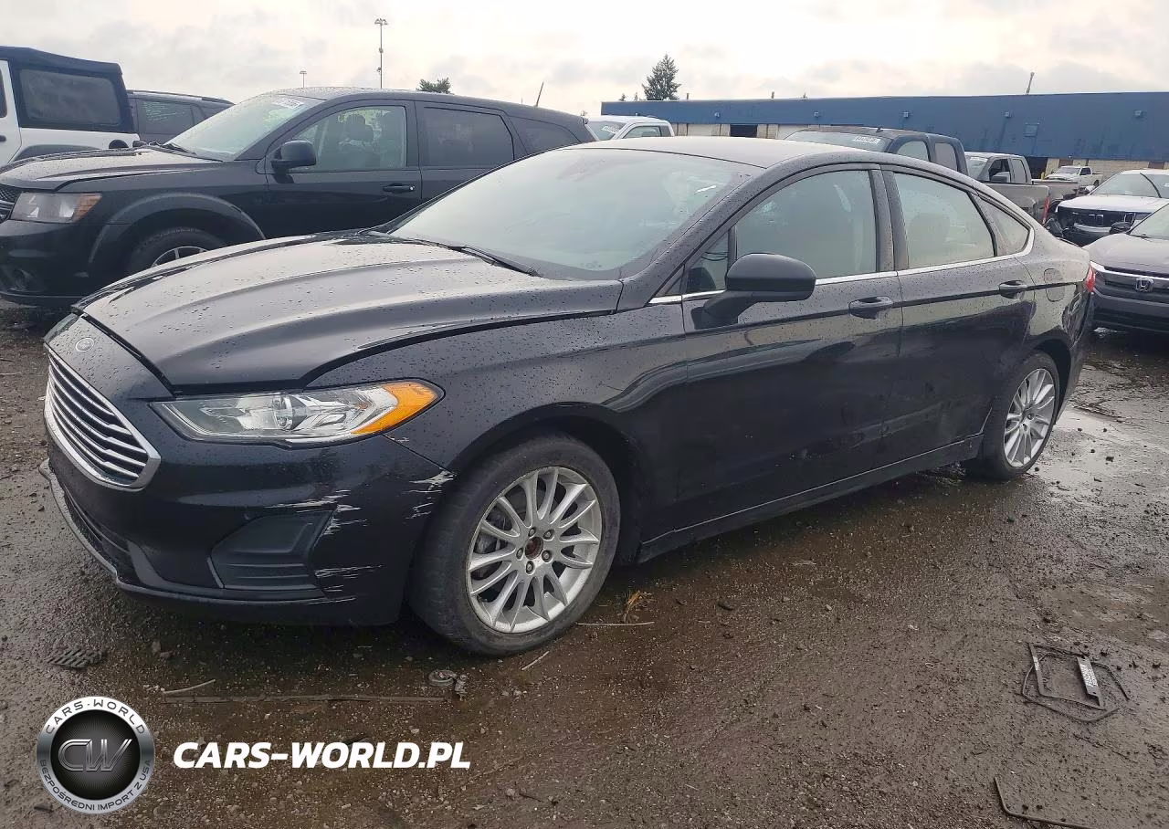 2020 Ford Fusion Se – zdjęcie 1 z 12