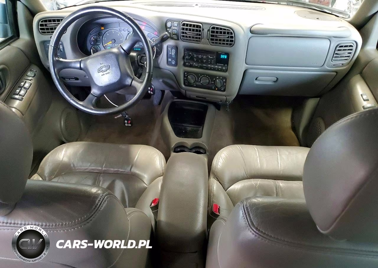 2000 Chevrolet Blazer VIN:1GNDT13W2Y2232802 - 8
