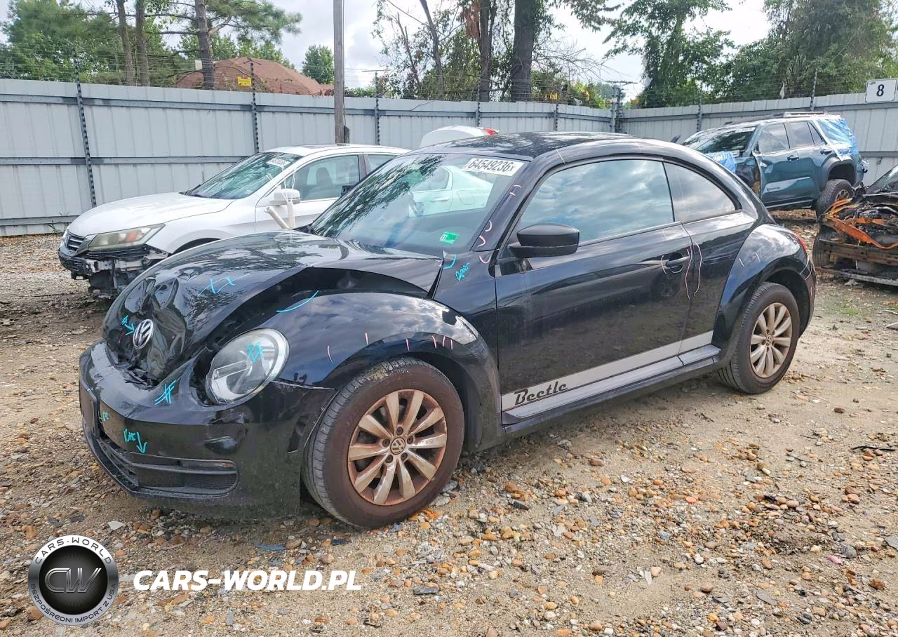 2015 Volkswagen Beetle 1.8T – zdjęcie 1 z 12