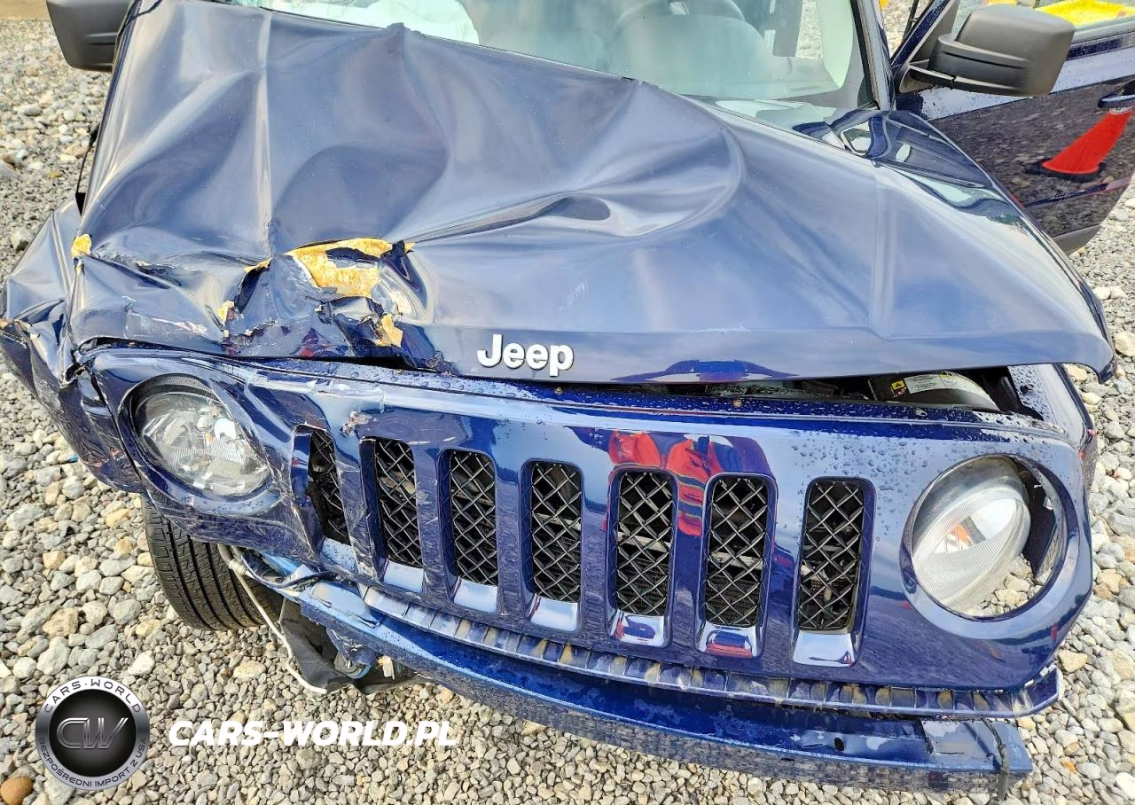 2013 Jeep Patriot Latitude VIN:1C4NJRFB2DD248796 - 12