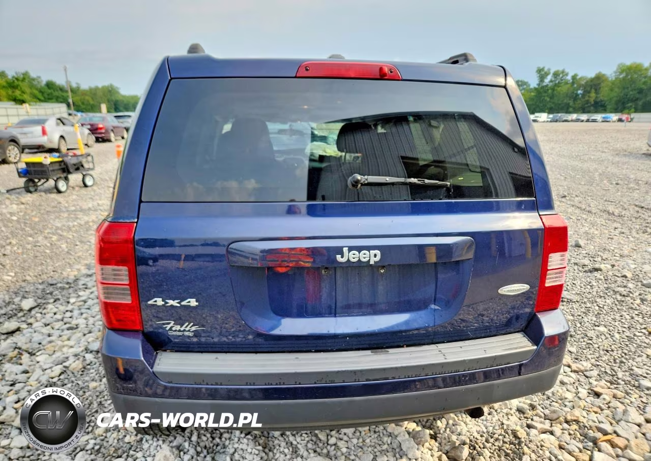 2013 Jeep Patriot Latitude VIN:1C4NJRFB2DD248796 - 6