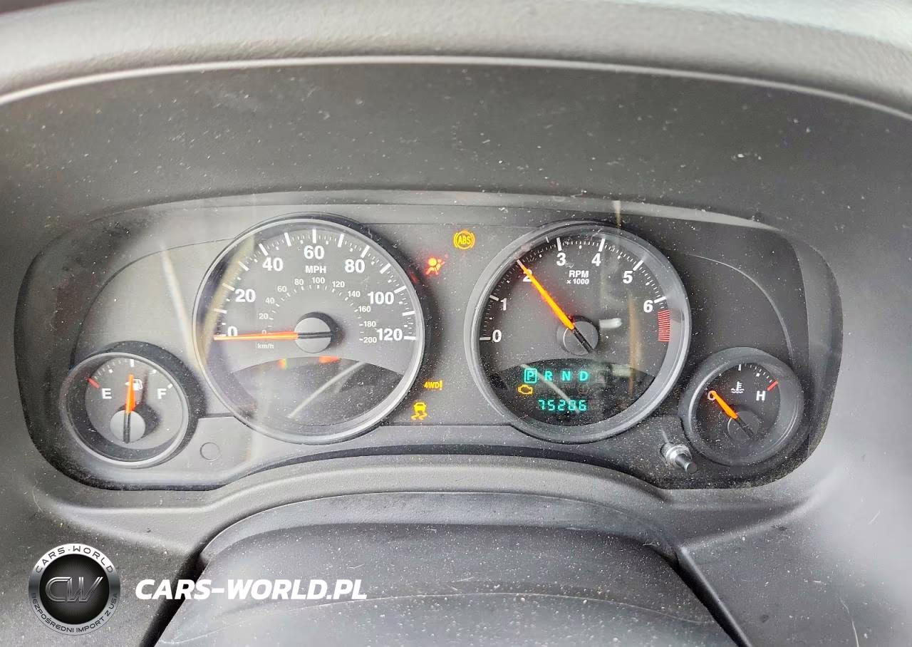 2013 Jeep Patriot Latitude VIN:1C4NJRFB2DD248796 - 9