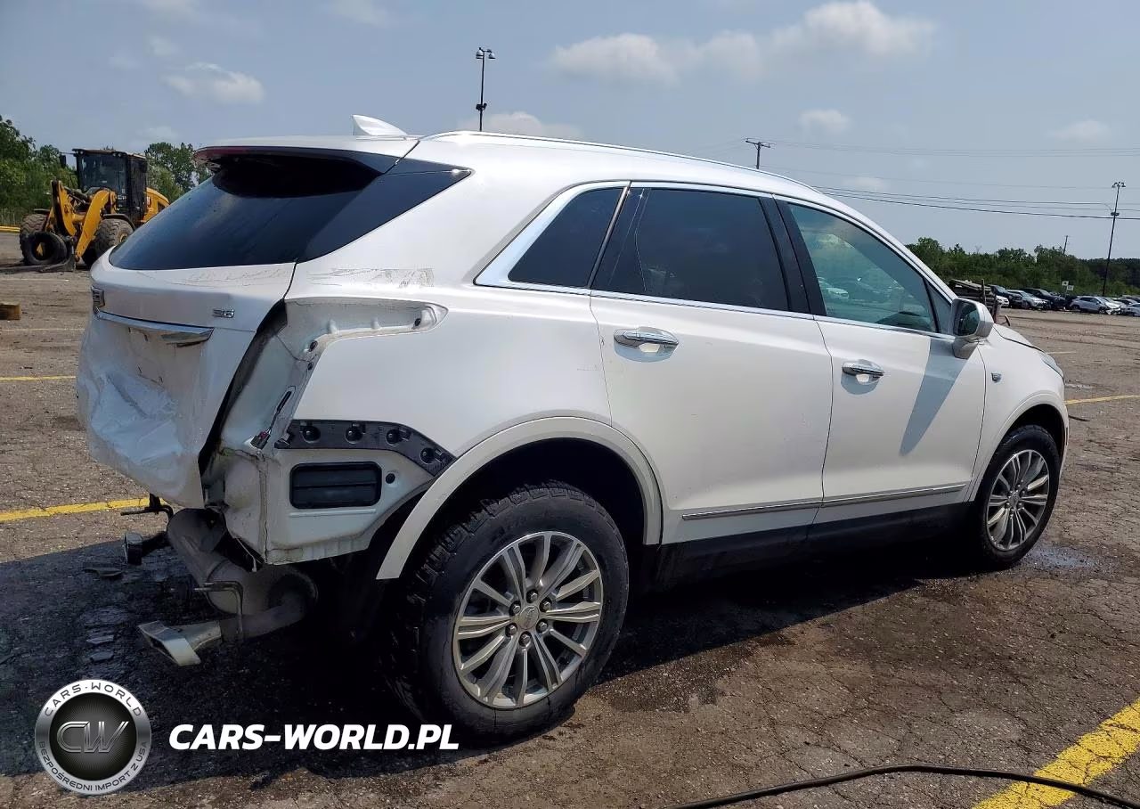 2018 Cadillac Xt5 Luxury VIN:1GYKNDRS0JZ240808 - 3