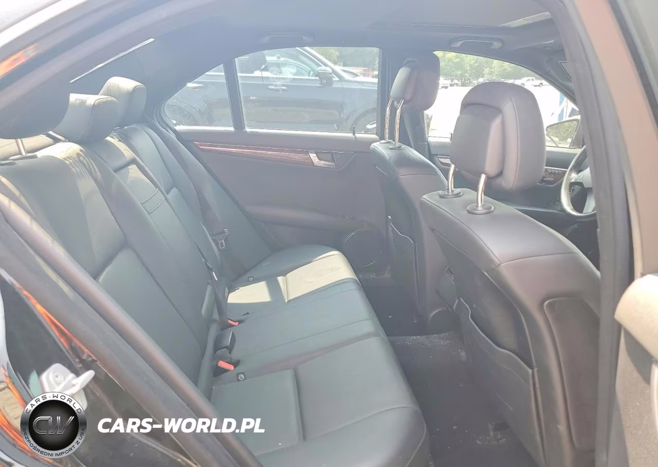 2011 Mercedes-Benz C 300 4Matic VIN:WDDGF8BB9BR151840 - 10