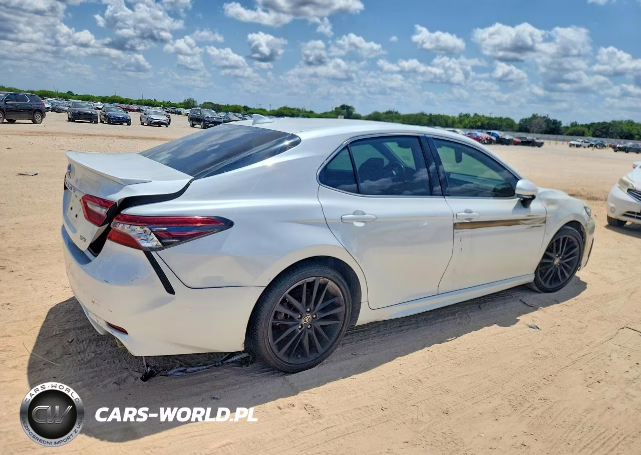 2023 Toyota Camry Xse VIN:4T1K61AK8PU084824 - 3