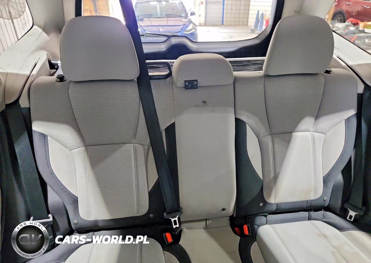 2019 Subaru Forester VIN:JF2SKACC8KH488604 - 10