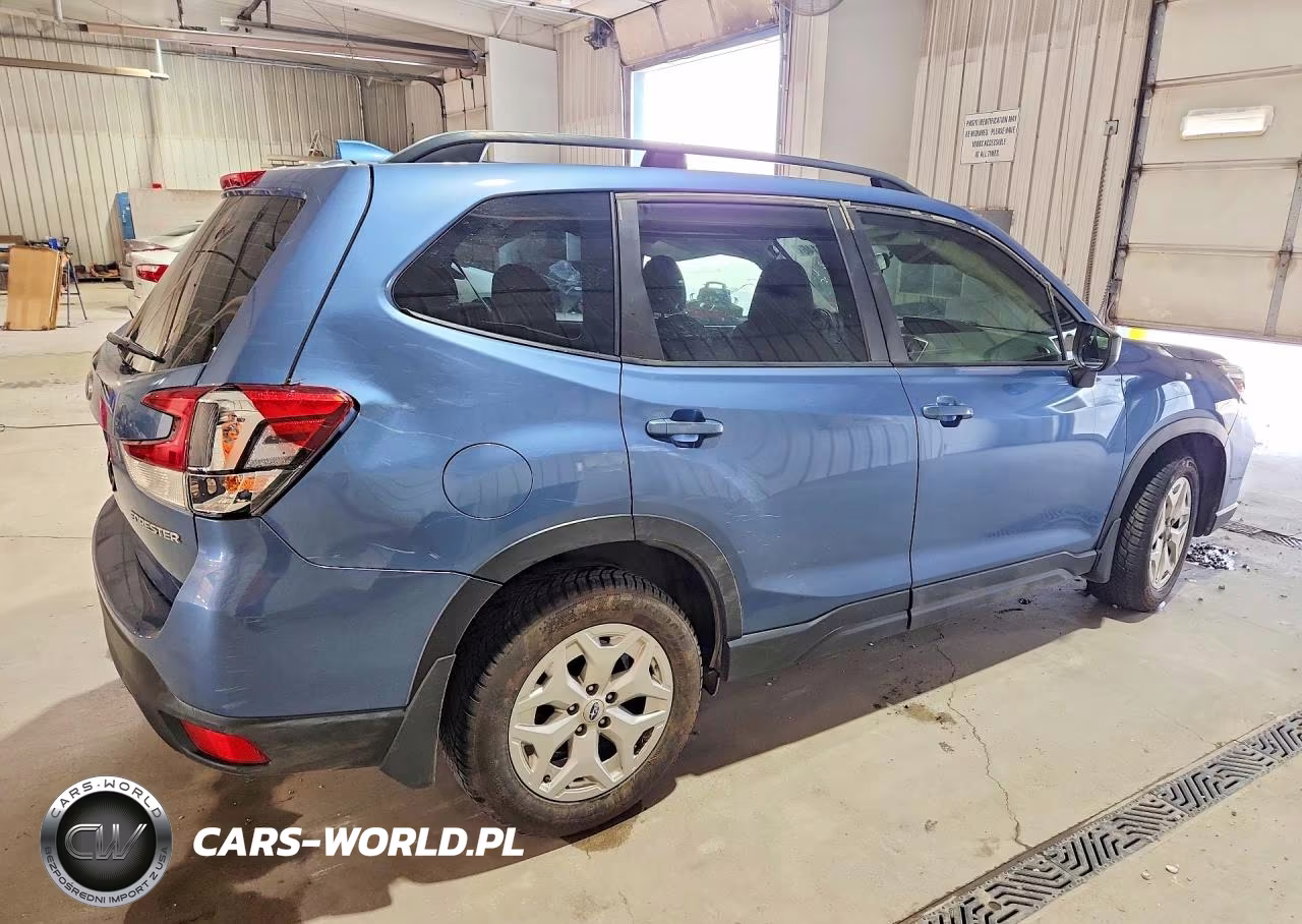 2019 Subaru Forester VIN:JF2SKACC8KH488604 - 3