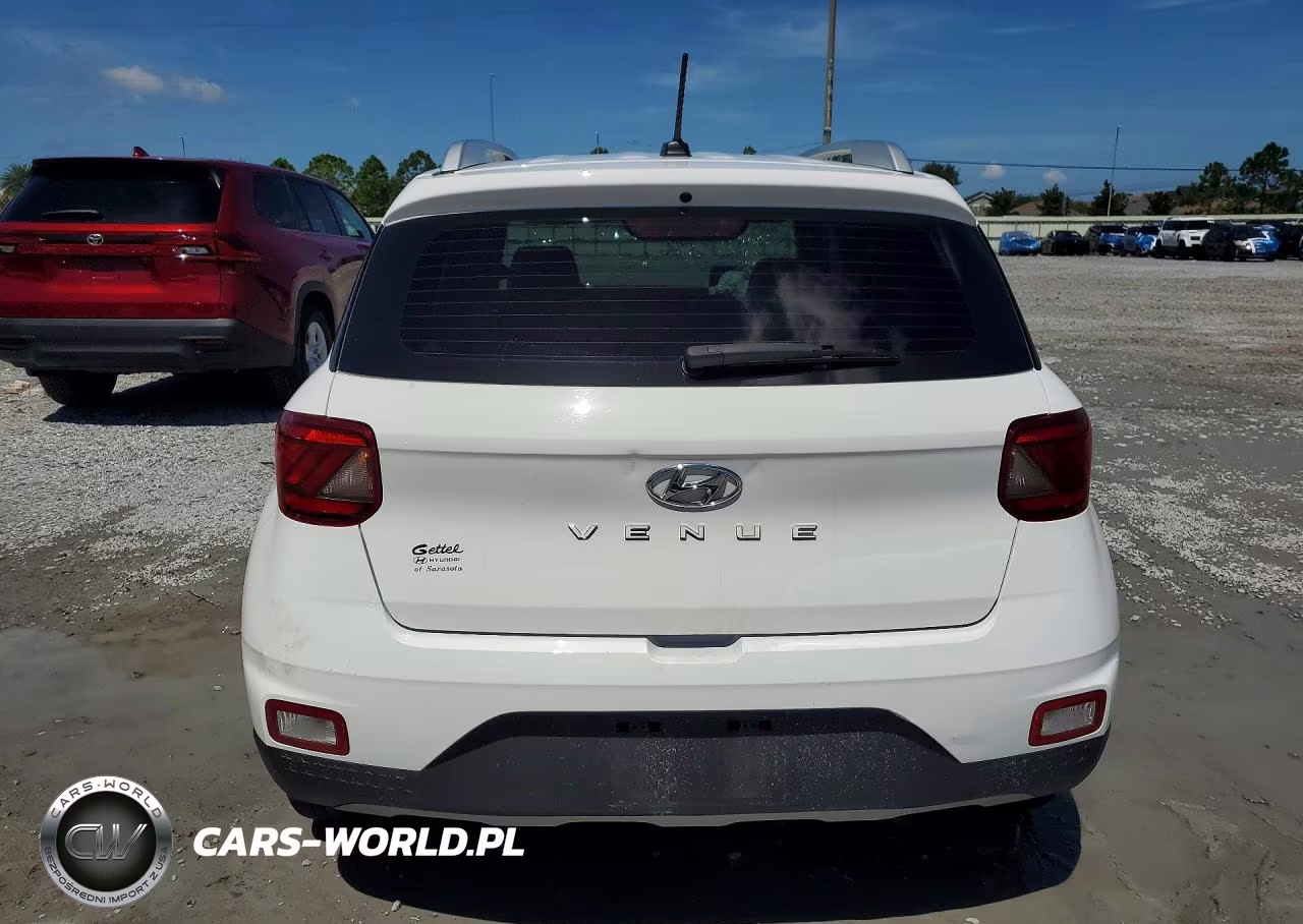 2023 Hyundai Venue Sel VIN:KMHRC8A31PU221577 - 6