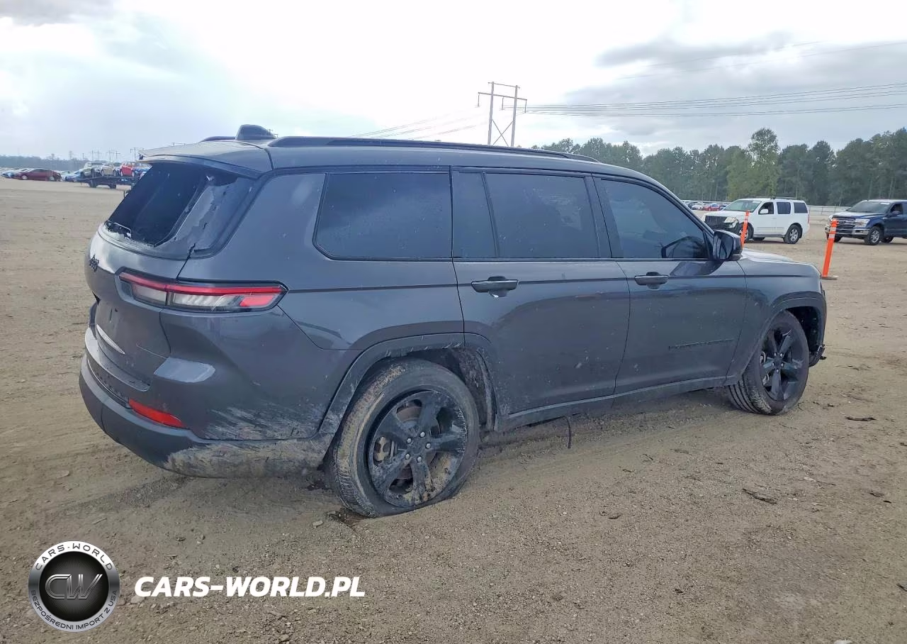 2025 Jeep Grand Cherokee L Laredo VIN:1C4RJJAG9S8666400 - 3