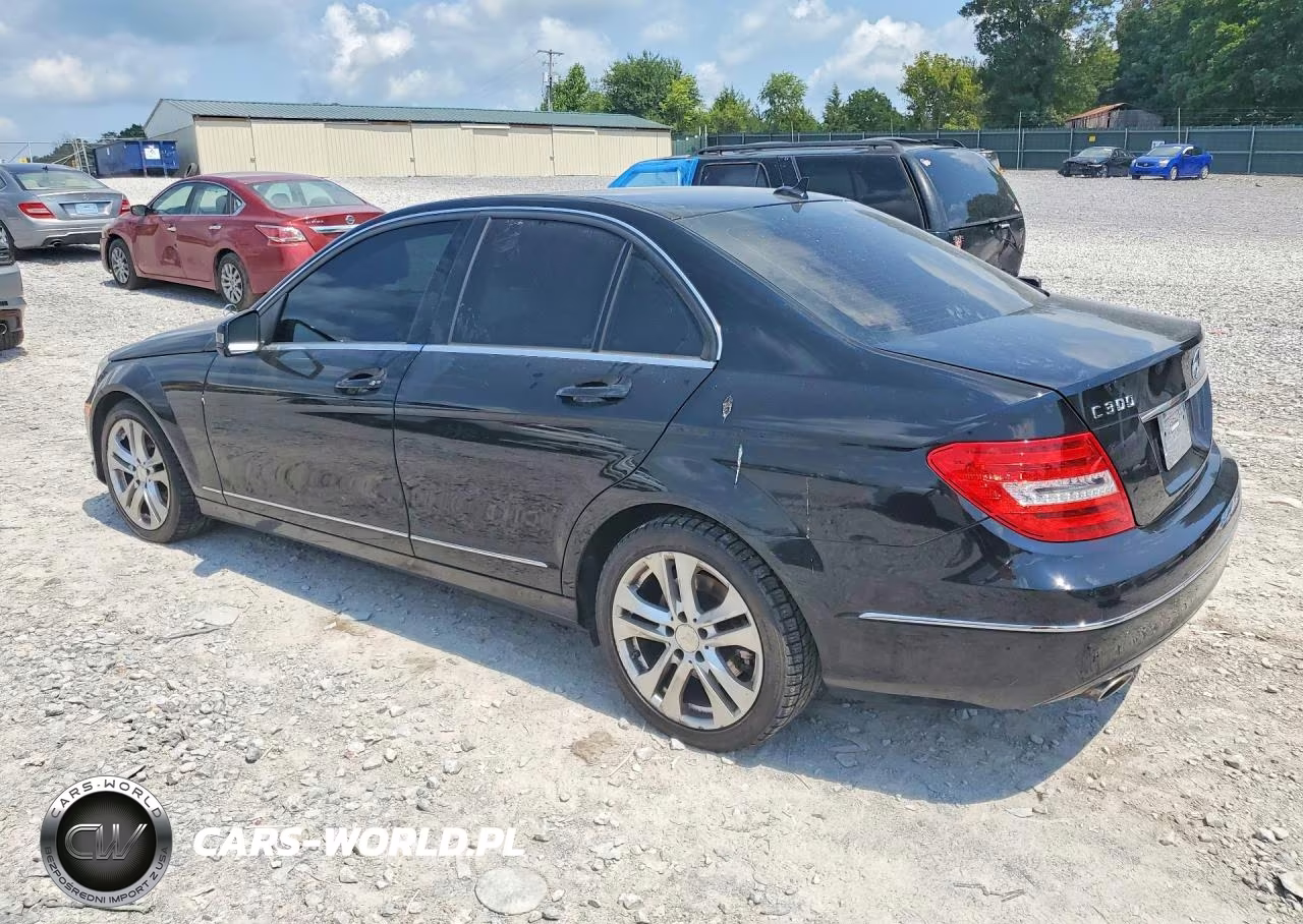 2013 Mercedes-Benz C 300 4Matic VIN:WDDGF8AB9DR260786 - 2