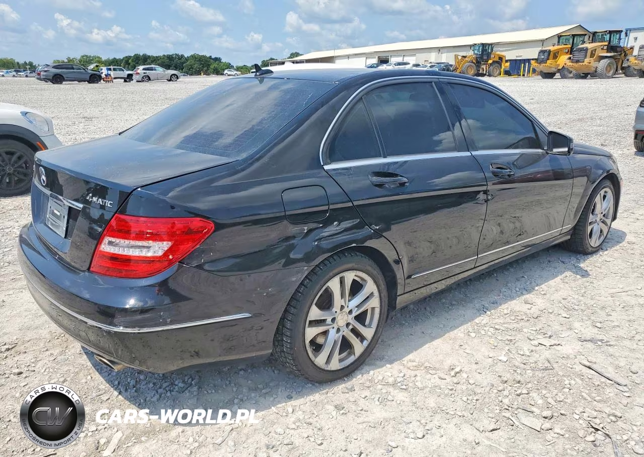 2013 Mercedes-Benz C 300 4Matic VIN:WDDGF8AB9DR260786 - 3