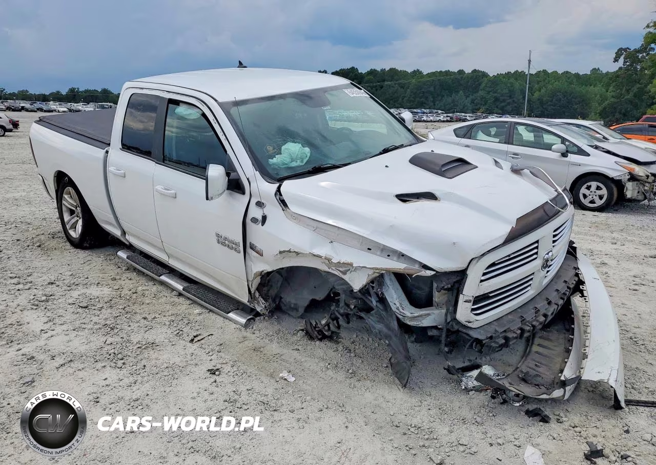 2016 Ram 1500 Sport VIN:1C6RR6HT3GS319977 - 4