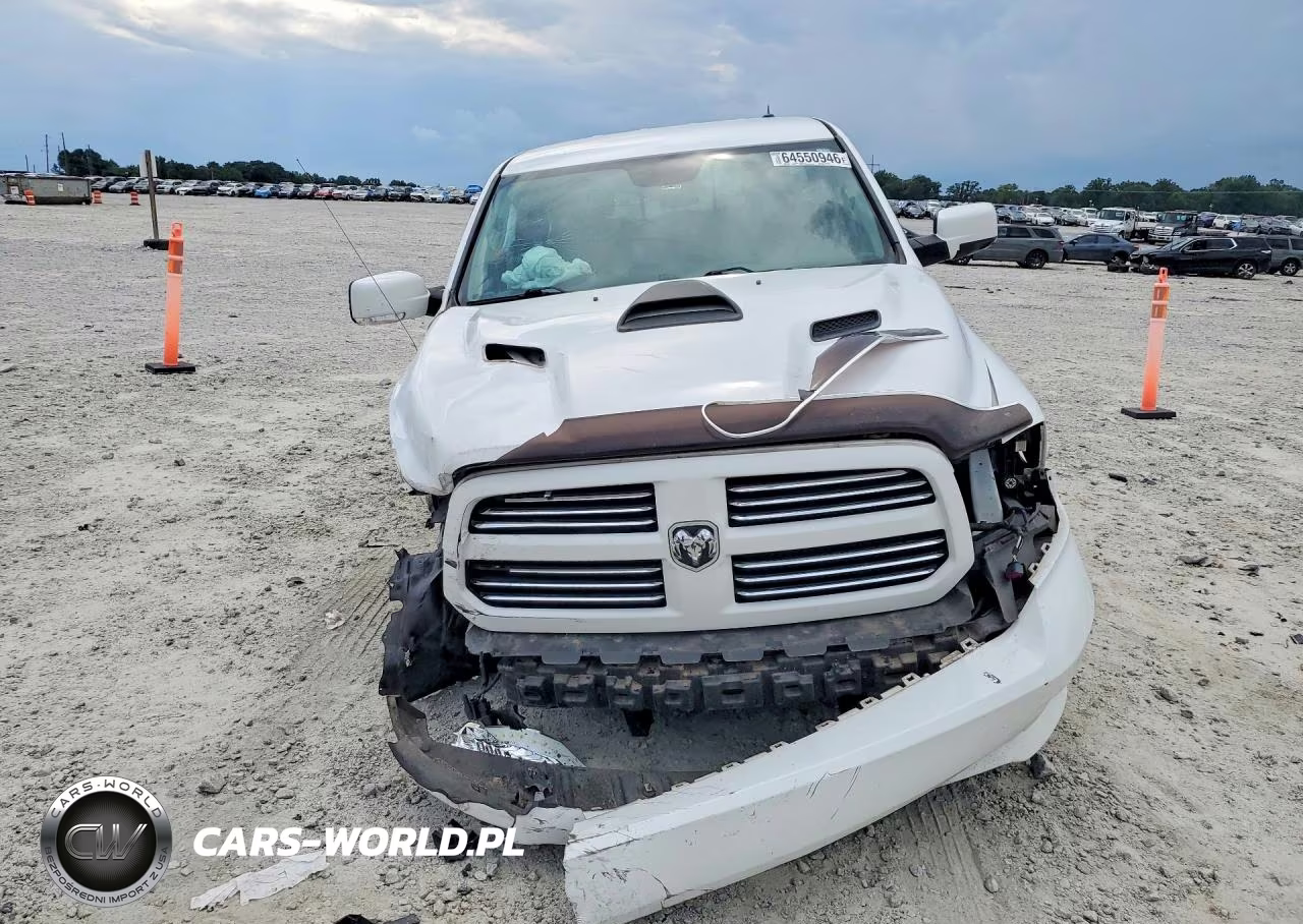 2016 Ram 1500 Sport VIN:1C6RR6HT3GS319977 - 5