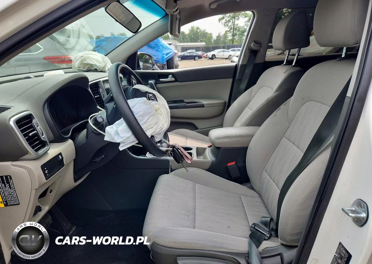 2019 Kia Sportage Lx VIN:KNDPMCAC8K7575860 - 7