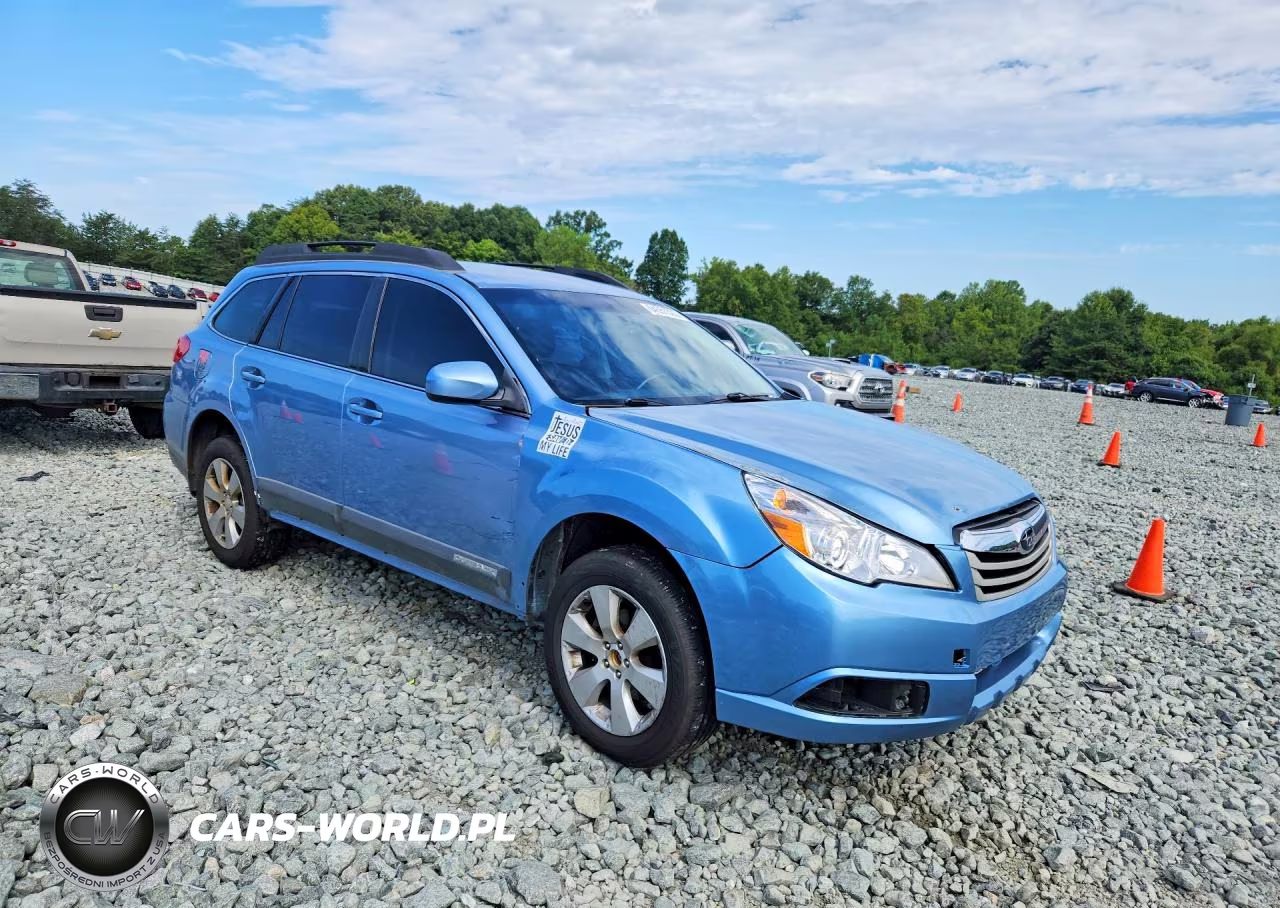 2012 Subaru Outback 2.5I Premium VIN:4S4BRBCC7C3222646 - 4