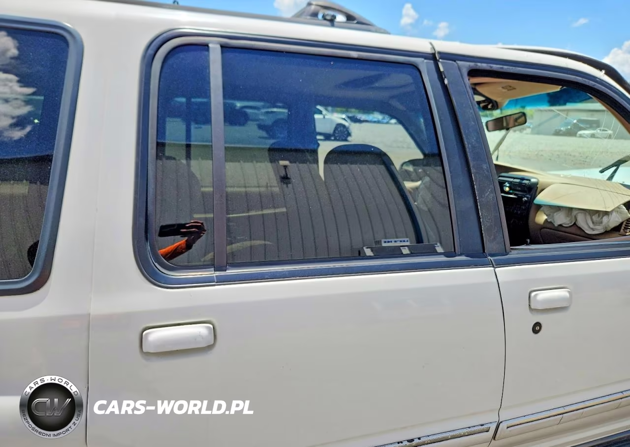 1999 Ford Explorer VIN:1FMZU32X2XZB37871 - 11