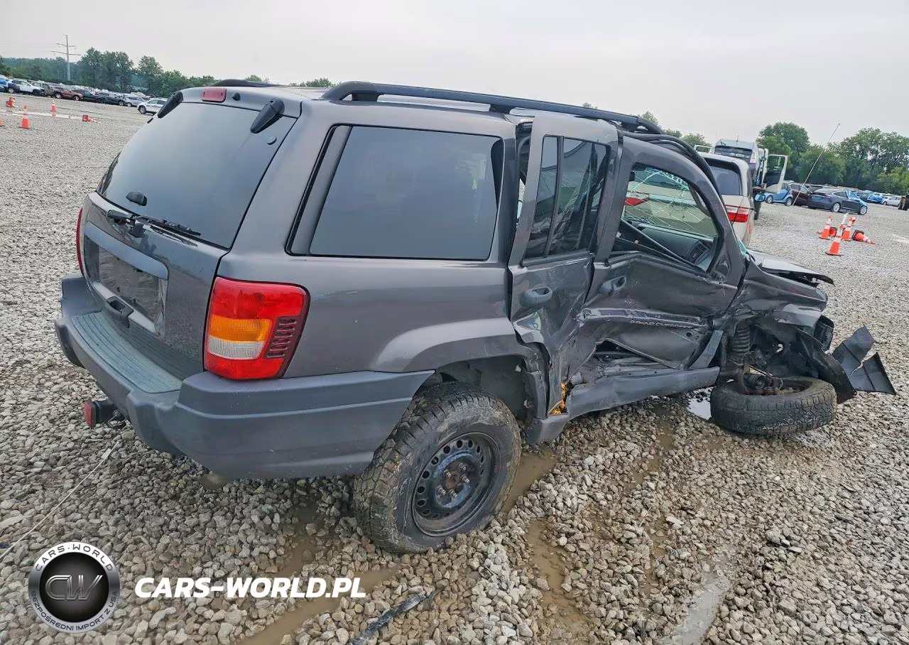 2003 Jeep Grand Cherokee Laredo VIN:1J4GW48S03C510243 - 3