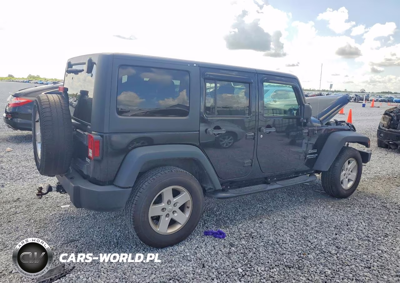 2016 Jeep Wrangler Unlimited Sport VIN:1C4BJWDG6GL115033 - 3