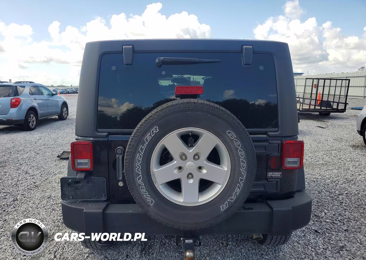 2016 Jeep Wrangler Unlimited Sport VIN:1C4BJWDG6GL115033 - 6