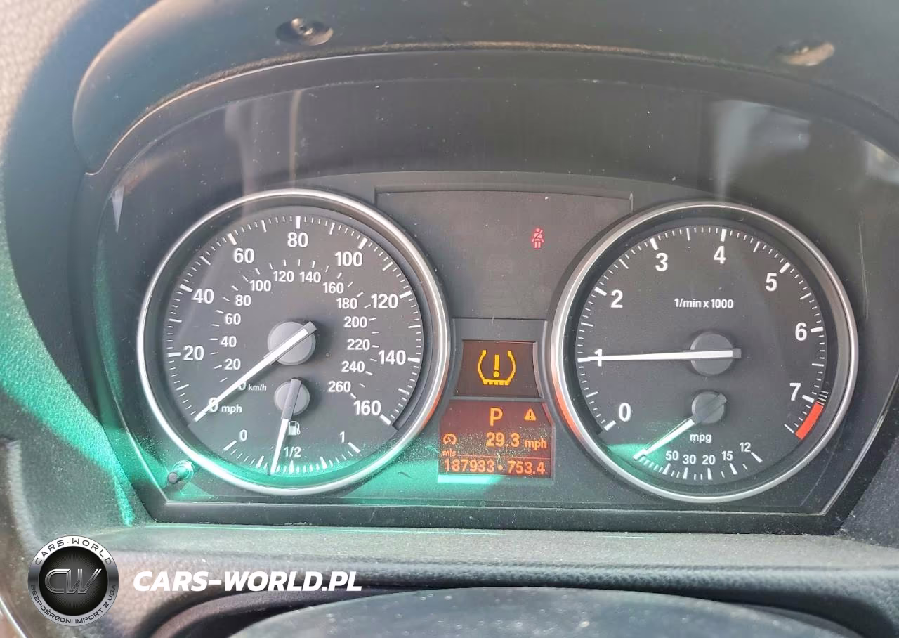 2010 BMW 328 I VIN:WBAPH7G51ANM52753 - 9