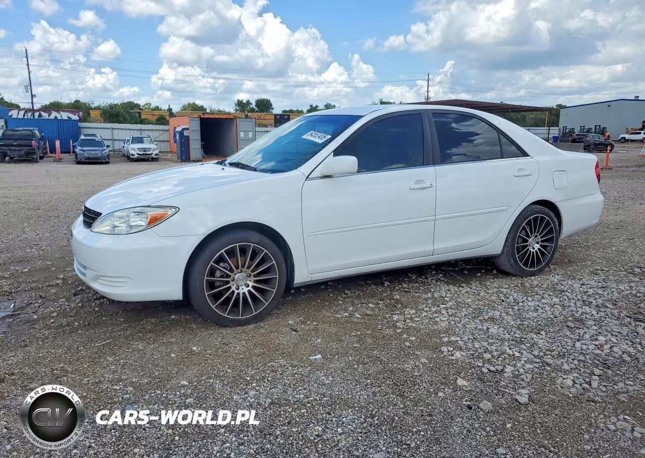 2003 Toyota Camry Le – zdjęcie 1 z 12