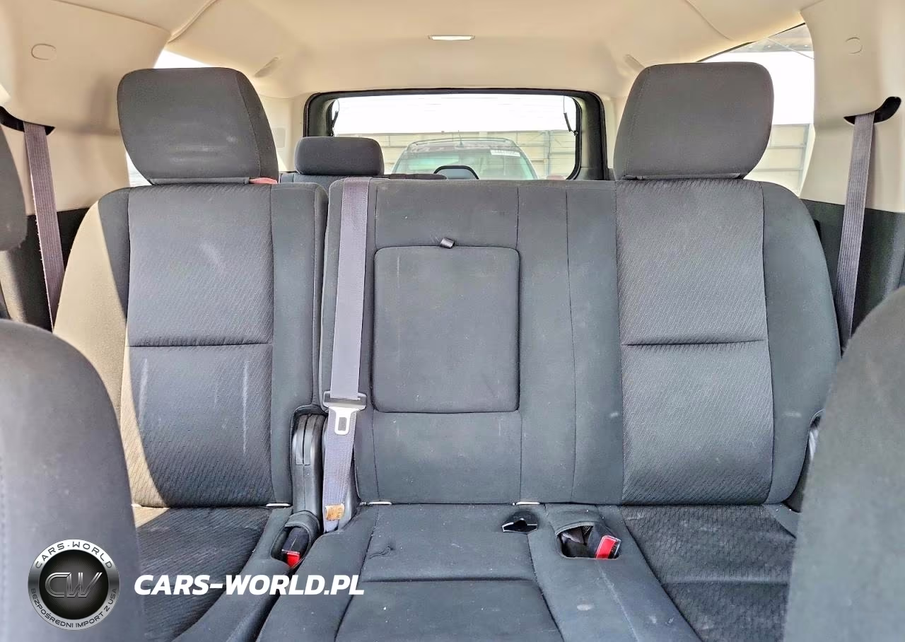 2014 Chevrolet Suburban C1500 Ls VIN:1GNSCHE03ER190328 - 10