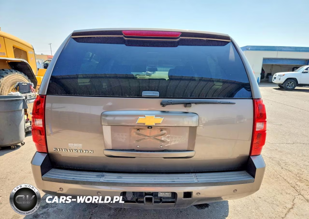 2014 Chevrolet Suburban C1500 Ls VIN:1GNSCHE03ER190328 - 6