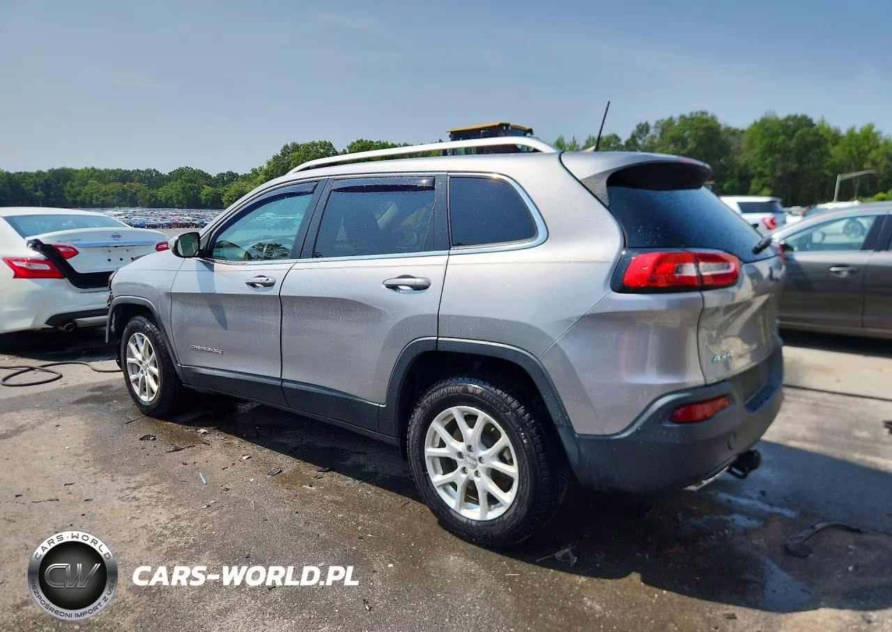 2016 Jeep Cherokee Latitude VIN:1C4PJMCS6GW331768 - 2