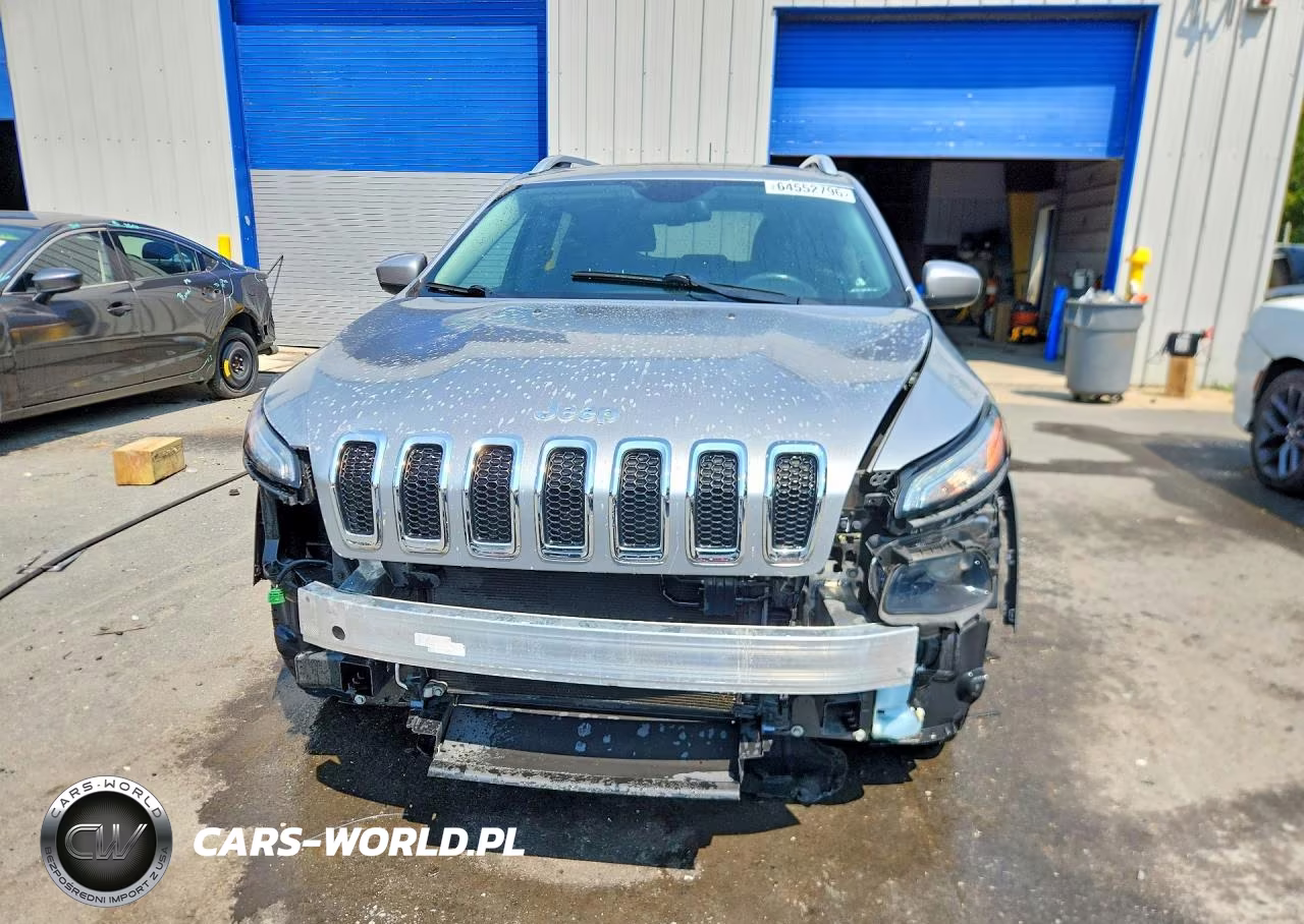 2016 Jeep Cherokee Latitude VIN:1C4PJMCS6GW331768 - 5