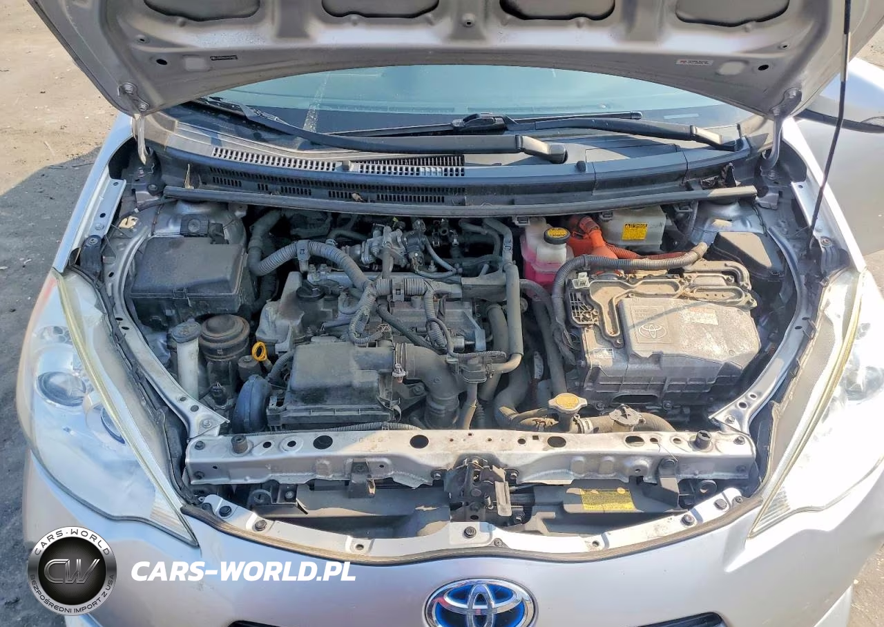 2013 Toyota Prius C One VIN:JTDKDTB37D1543691 - 11