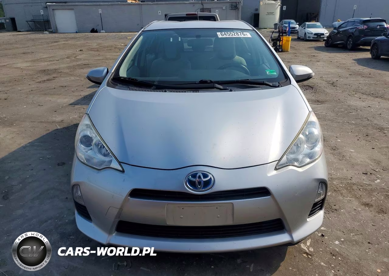 2013 Toyota Prius C One VIN:JTDKDTB37D1543691 - 5