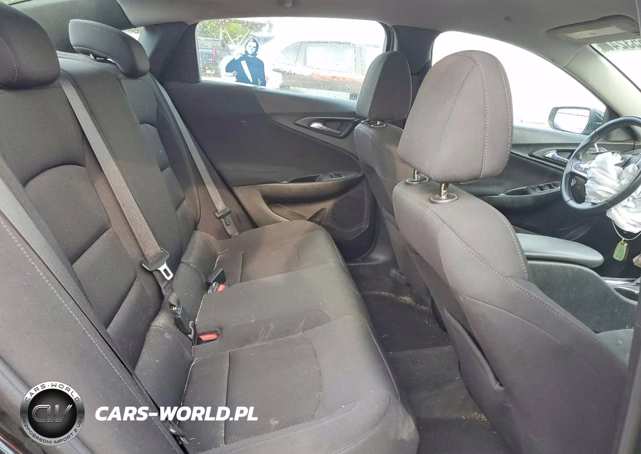 2021 Chevrolet Malibu Rs VIN:1G1ZG5ST3MF038857 - 10