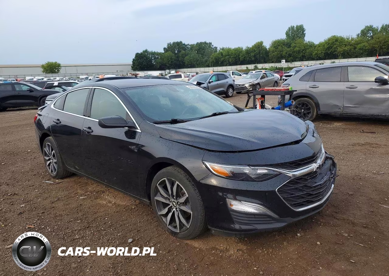 2021 Chevrolet Malibu Rs VIN:1G1ZG5ST3MF038857 - 4