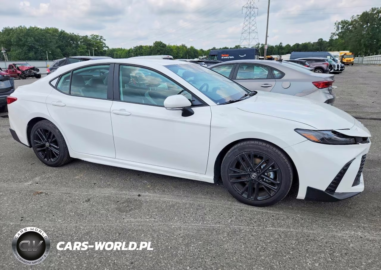 2026 Toyota Camry Se VIN:4T1DAACK0TU713801 - 4