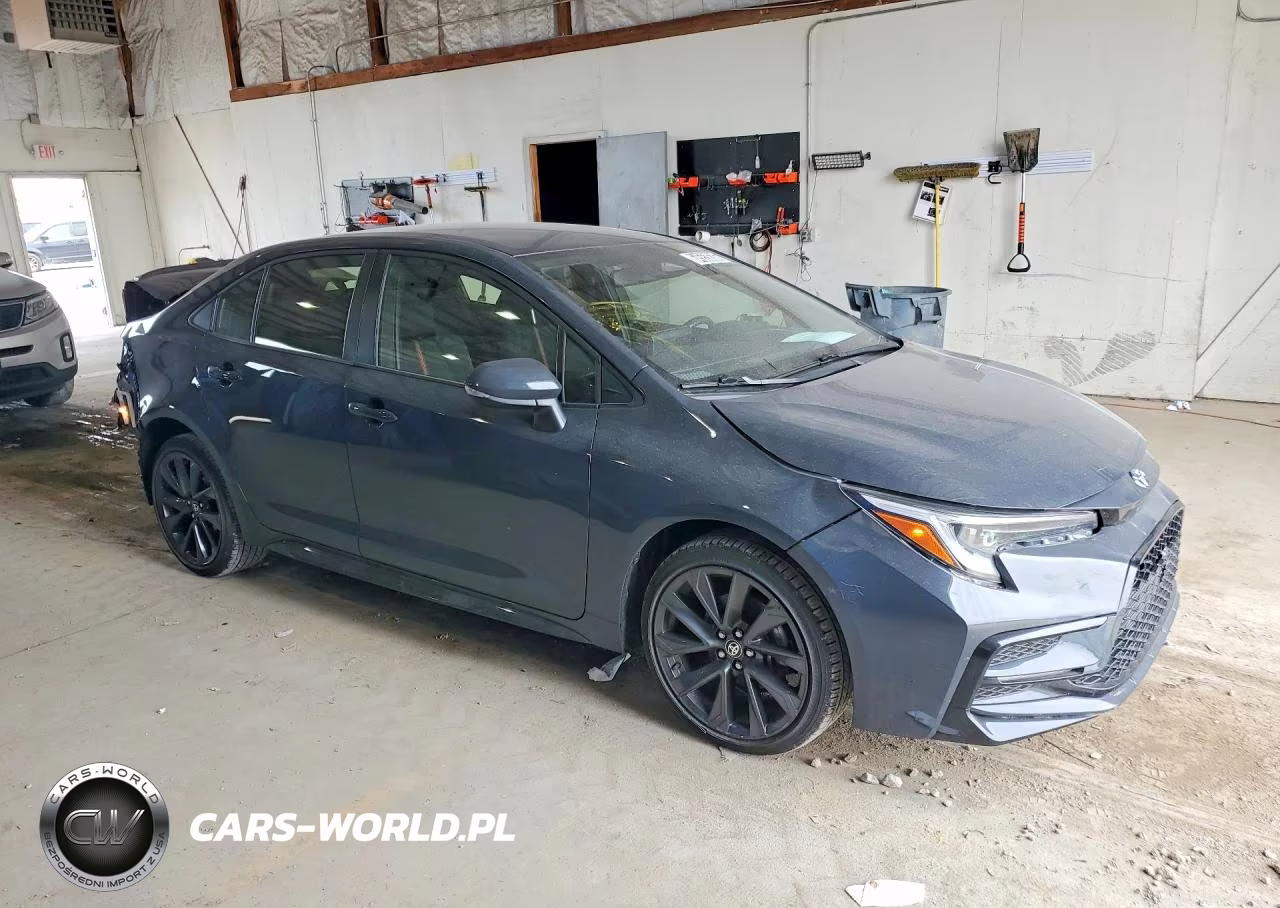 2025 Toyota Corolla Hybrid Se VIN:JTDBCMFE0S3082582 - 4