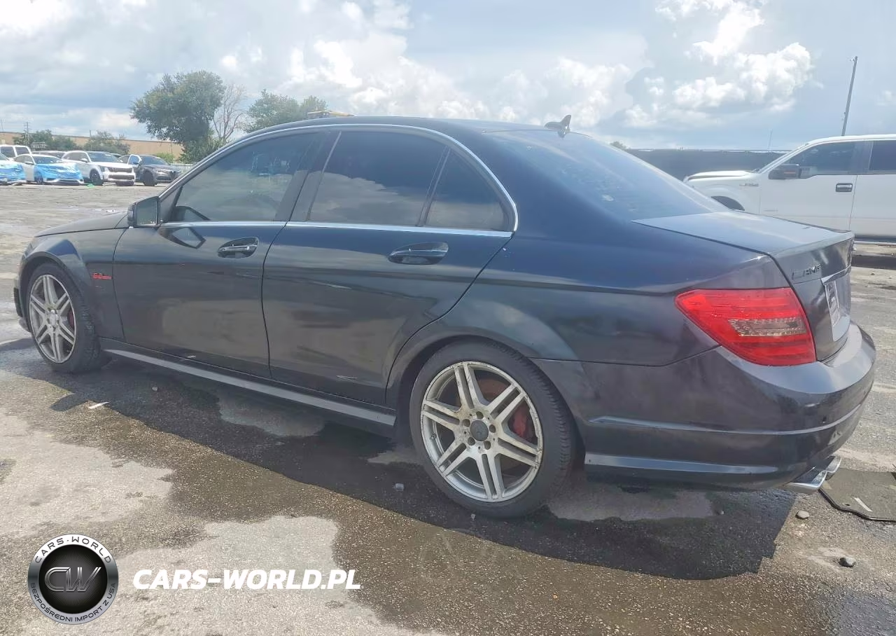 2010 Mercedes-Benz C 63 Amg VIN:WDDGF7HB5AF419574 - 2
