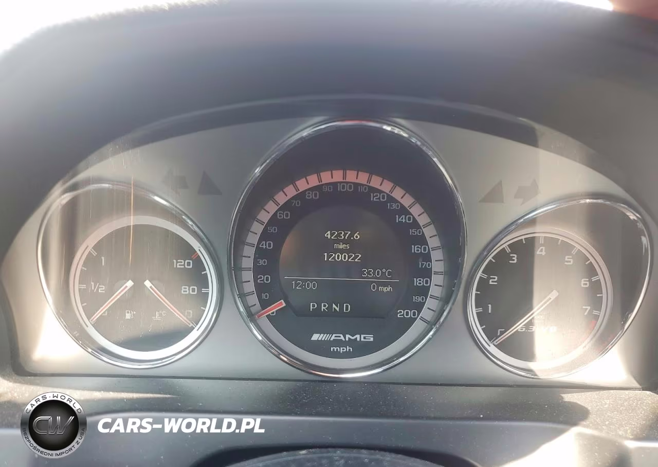2010 Mercedes-Benz C 63 Amg VIN:WDDGF7HB5AF419574 - 9