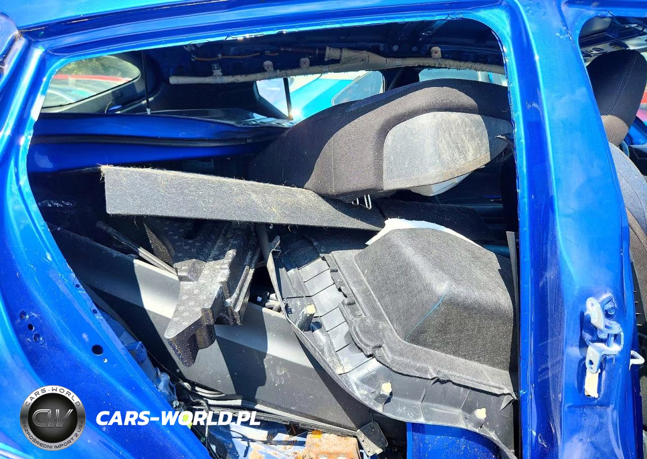 2020 Toyota C-Hr Xle VIN:JTNKHMBX0L1093292 - 11